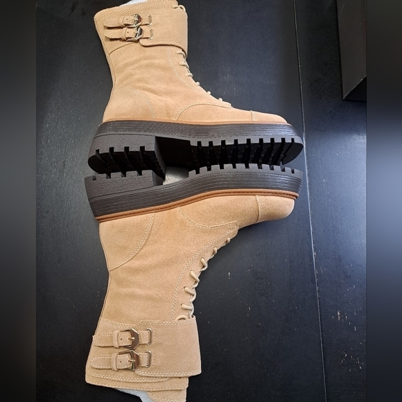 NIB Vince Camuto Monchia Platform Moto Boots Size 8.5 - Picture 3 of 12